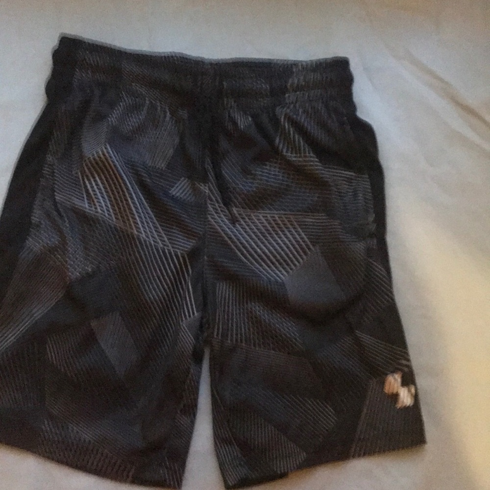 Black active shorts